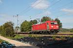 Mit einem Containerzug aus Belgien fuhr am Nachmittag des 12.09.2018 die 185 403-3, welche den Zug seit Aachen West bespannte, nördlich von Müllheim (Baden) durchs Markgräflerland in