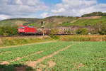 185 305 mit einem gemischten Güterzug bei Himmelstadt Richtung Würzburg, 18.09.2019