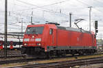 DB Lok 185 246-6 durchfährt den badischen Bahnhof. Die Aufnahme stammt vom 01.05.2020.