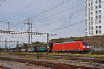 DB Lok 185 113-8 durchfährt den Bahnhof Pratteln. Die Aufnahme stammt vom 24.09.2020.