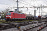 DB Lok 185 104-7 durchfährt den Bahnhof Pratteln. Die Aufnahme stammt vom 09.10.2020.