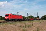 Am Mittag des 03.06.2020 fuhr 185 310-0 mit dem EZ 51465 (Gremberg - Kornwestheim Rbf) aus Richtung Mannheim/Neulußheim kommend über die Rheintalbahn in Richtung Waghäusel.