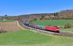 185 139 mit einem Güterzug am 23.04.2021 bei Edlhausen.