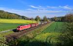 185 050 mit einem Güterzug am 04.05.2021 bei Einöd.