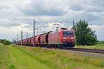 Mit einem Kalizug am haken rollte 185 057 am 06.07.21 durch Braschwitz Richtung Magdeburg.