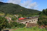 185 386-0 mit dem GAGC 60244 (Hausach-Rammelswiesen) auf dem Reichenbachviadukt 17.8.21