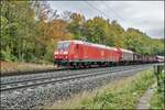 185 052-8 fuhr am 20.10.2021 in Richtung Fulda,gesehen in Vollmerz.