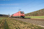 185 179-9 mit einem Güterzug am 21.12.202 bei Haarbach.