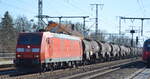 DB Cargo AG [D] mit  185 193-0  [NVR-Nummer: 91 80 6185 193-0 D-DB] und Kesselwagenzug (leer) Richtung Stendell am 22.03.22 Durchfahrt Bf.