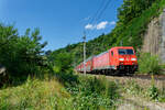 185 345 DB Cargo mit einem Autotransportzug bei Ingling Richtung Wels, 22.07.2020