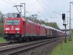 185 297 und Schwesterlok mit Autozug in Rheine=Bentlage, 30.04.2021