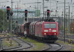 DB - 185 117-9 + 185 088-2 Mit Güterzug unterwegs im Bahnhofsareal des Bahnhof Basel Bad.