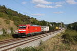 185 054 mit einem Containerzug am 9.