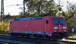 DB Cargo AG, Mainz mit ihrer  185 369-6   (NVR:  91 80 6185 369-6 D-DB ) fährt zur Abstellgruppe am 13.11.23 Bahnhof Frankfurt (Oder).