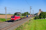 185 159 DB Cargo mit einem KLV-Zug bei Herrnberchtheim Richtung Ansbach, 03.09.2021 	