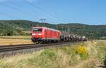 185 070-0 ist am 26.08.2025 bei Reilos mit einem Kesselzug unterwegs.
