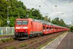 DB 185 043-7 mit Autotransportzug in Königswinter, Juli 2021.