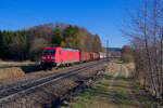 185 280 DB Cargo mit einem gemischten Güterzug bei Postbauer-Heng Richtung Nürnberg, 07.03.2022