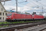 Doppeltraktion, mit den DB Loks 185 113-8 und 185 136-9 durchfährt am 16.04.2026 den Bahnhof Pratteln.