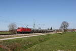 185 159 mit einem  M�llzug  aus Freilassing kommend am 7. April 2026 bei �bersee am Chiemsee.