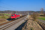 185 383 DB Cargo mit einem Kesselzug bei Oberdachstetten Richtung W�rzburg, 28.03.2022