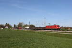 185 534 war am 23. April 2026 mit einem gemischten G�terzug bei �bersee am Chiemsee auf dem Weg nach Salzburg.