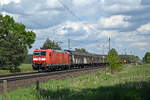 Am 17.05.26 schleppte 185 155 einen gemischten G�terzug durch Radis Richtung Bitterfeld.