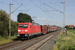 DB 185 305 bei V�hrum, 23.06.2026 (Aufnahme vom Bahnsteigende aus)