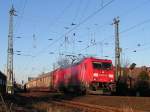 Am 10.2.08 ist BR 185 235-9 mit einem Gterzug auf der KBS 380 unterwegs.
