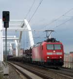 185 036 mit einem Gemischwarenladen kurz vor Ludwigshafen Mitte, Herbst 2007.