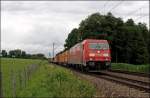 185 274 bringt einen Containerzug von der Kste nach Salzburg.