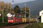 185 174 und 185 202 bringen am 11. Oktober 2008 die Sonderleistung IKS 42880 (Lambach - Mannheim Hgbf) bei Neckarhausen (b Neckarsteinach) in Richtung Neckargemnd.