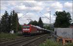 185 155 bringt den CSQ  AUDI-Express , Ingolstadt-Nord - Emden, bei Hohenlimburg in Richtung Nordsee. (29.05.2009)