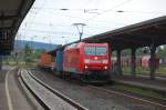 185 172-4 mit einem Containerzug am 6.6.2009 durch Kreiensen