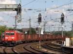 185 255 mit einem Gterzug nach Aachen-West bei der Durchfahrt von Aachen Hbf 22.8.09