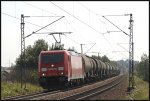 185 225 (9180 6185 225-0 D-DB) schleppt einen Kesselwagenganzzug bei Ostermnchen in Richtung Mnchen.