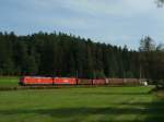 185 068-4 + 185 098-1 mit FZT 55834 Villingen - Offenburg kurz vor St.Georgen. 07.09.09