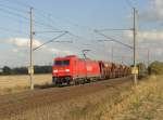 185 224-3 mit einem Ganzzug Schttgutwagen unterwegs in Richtung Braunschweig. Fotografiert zwischen Magdeburg und Niederndodeleben am 24.09.2009. 