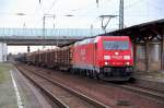 185 241 zieht am 28.11.09 einen Gterzug durch Gaschwitz Richtung Leipzig.