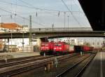 Als ich mal wieder einen kleinen Abstecher nach Regensburg Hbf machte, war der erste GZ der mich begrte ein gemischter mit (achtung Trommelwirbel) einer 185...