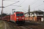 185 248 zog am 24.03.2010 einen leeren Autozug durch Lehrte