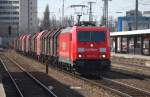 185 215-1 mit einem Stahlzug am 25.03.2010 in Mnchen Ost