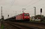 Hier zusehen ist die 185 044 -5 mit einem Autozug am Abend des 30.04.2010 in Mangolding.