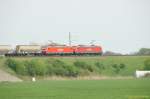 29.04.2010. Br 185 158-7 und Br 185 127-4 mit einem Vol-Zug bei Lehrte.