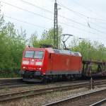 Fr einen Sonntag war am 16.5.2010 das Gterverkehrsaufkommen in Geislingen recht hoch. So konnte ich z. B. die frisch hauptuntersuchte 185 013-0 mit einem leeren Autozug auf der Fahrt in Richtung Ulm im Westbahnhof aufnehmen.