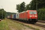 185 361 mit einem Gterzug am 30.07.2010 in Aling.