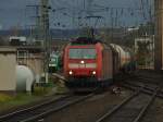 185 126-0 mit einem Gemischten Gterzug in Koblenz.14.11.10