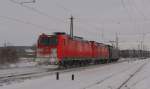 DB 185 065-0 + RAILION DB Logistics 185 250-8 + DB 189 287-6 als Zuglok, als Tfzf Richtung Grokorbetha, in Naumburg (Saale); 10.12.2010