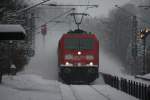 Und das zweite Opfer meines neuen Teleobjektiv. Die 185 281-3 am 26.12.2010 in Eilendorf.