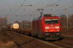 185 265-6 mit einem gemischten Gterzug in Dsseldorf-Rath am 29.01.2011
